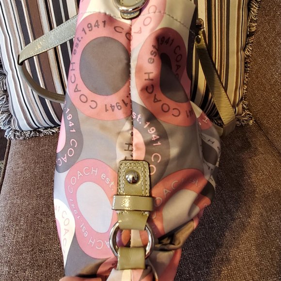 EUC Coach Ashley Carry All - Picture 7 of 9